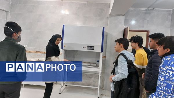 کارگاه آشنایی با تجهیزات آزمایشگاه کشت سلول و تکنیک‌های آسپتیک