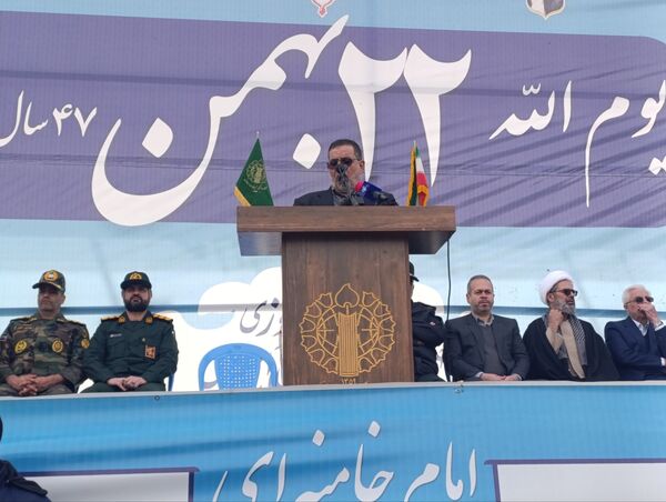 حضور چشمگیر مردم بجنورد در راهپیمایی ۲۲ بهمن