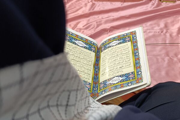 محفل انس با قرآن دانش آموزان دبیرستان مهر