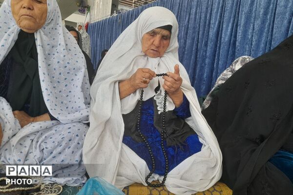 حال‌وهوای معنوی لردگان در جمعه‌ای که با یاد امام شهید و شهدای میناب روشن شد