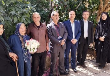 دیدار مدیر آموزش و پرورش ناحیه ۳ اصفهان با خیر محترم سازنده مدرسه همتیان