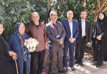 دیدار مدیر آموزش و پرورش ناحیه ۳ اصفهان با خیر محترم سازنده مدرسه همتیان