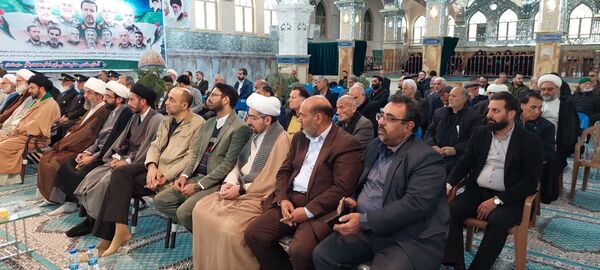 آیین غبارروبی ضریح مطهر حضرت علی‌بن‌امام‌محمدباقر(ع) 