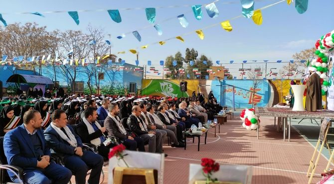 زنگ انقلاب؛آوای آزادی و بیداری