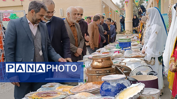 جشنواره لباس و غذاهای محلی در شهر قنوات 