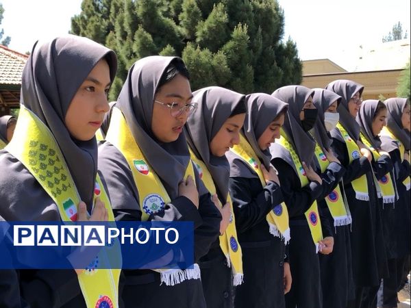 بازدید ارزیاب سازمان دانش‌آموزی کشور از دبیرستان تشکیلاتی المهدی ناحیه ۵ مشهد