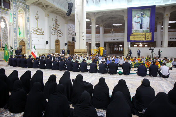 آیین سیاهپوشی حرم حضرت معصومه(س) در آستانه ماه عزاداری سیدالشهدا(ع)