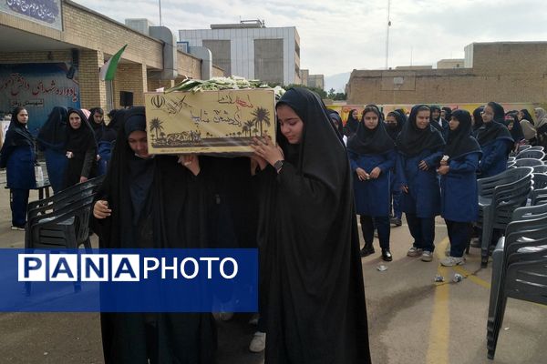 مزین شدن مدرسه حاج آقا توکلی به رایحه شهید گمنام 