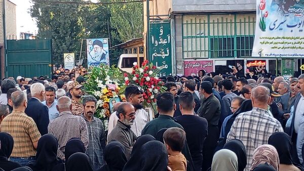 وداع باشکوه مردم قروه با پیکر مطهر شهید ایوب شیری