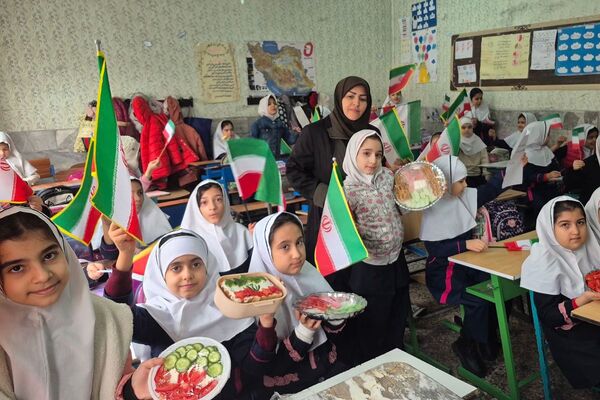 سبزِ سلامت، سپیدِ صداقت، سرخِ زندگی در دبستان هدی