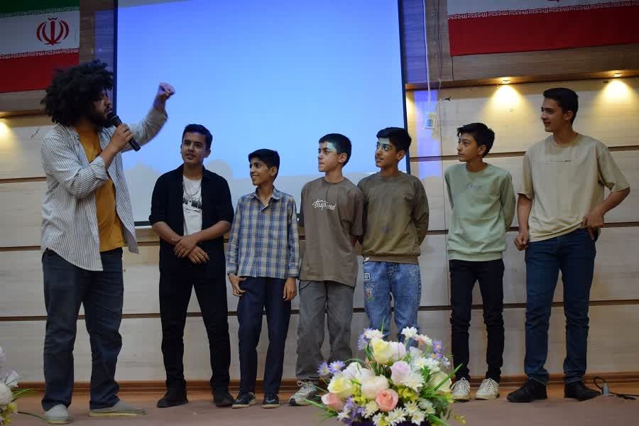 جشن تکلیف 86 دانش‌آموز دبیرستان علوی بهاباد