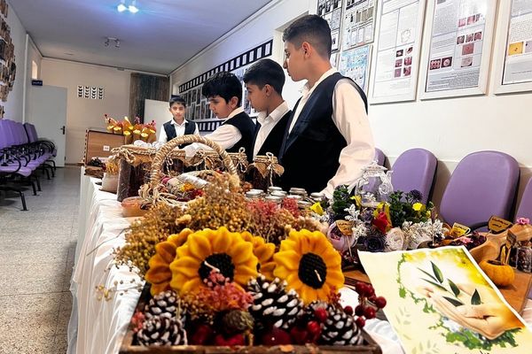 پایان کار نمایشگاه گیاهان دارویی پژوهش‌سرای کاوش کهریزک 