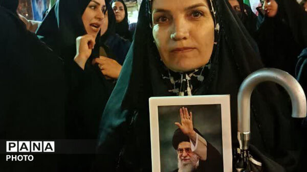 حضور مردم حماسه ساز کوهدشت پرشورتر از شب های  قبل درراه پایداری