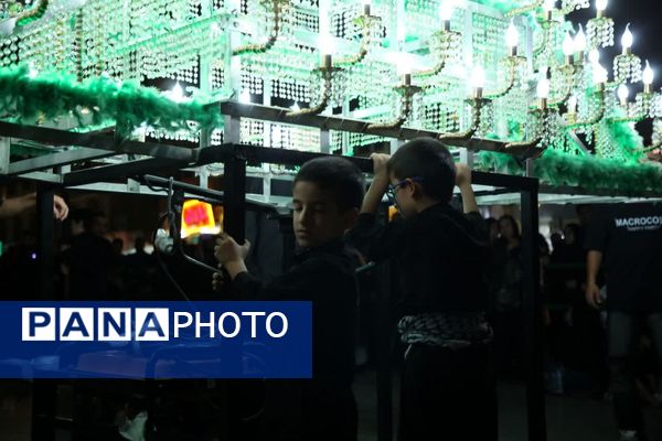 آیین «مشعل گردانی» نجفی‌های مقیم قم