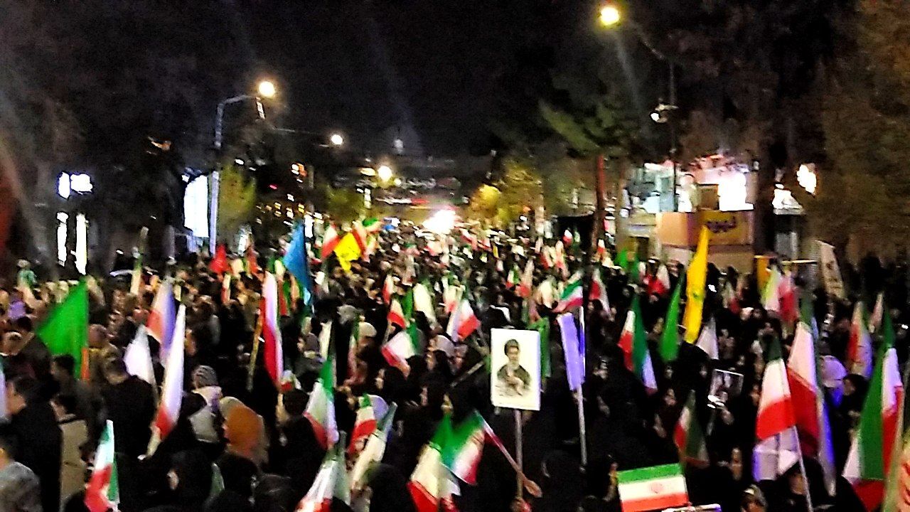 تجمع مردمی برای خونخواهی در مسجد جامع شهرستان نیشابور