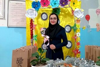 معلم نوری است که هر دل کوچک را روشن می‌کند