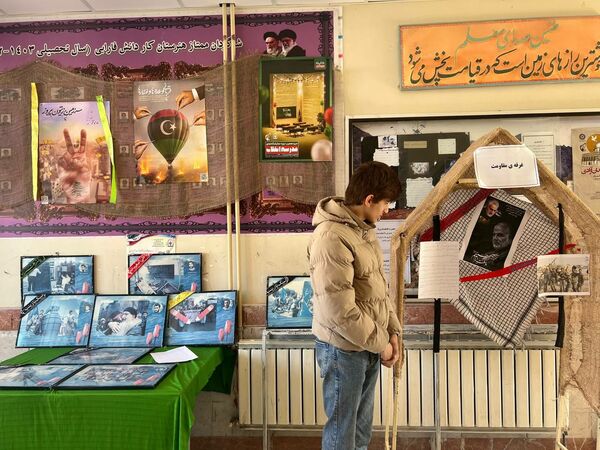 افتتاحیه نمایشگاه مدرسه انقلاب هنرستان فارابی
