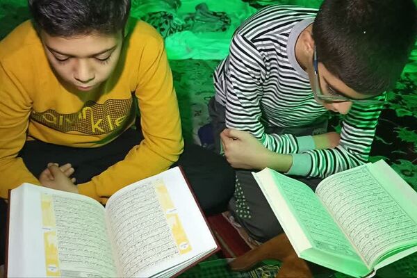 اولین روز حضور پسران ناحیه دو شهرری در مراسم معنوی اعتکاف 