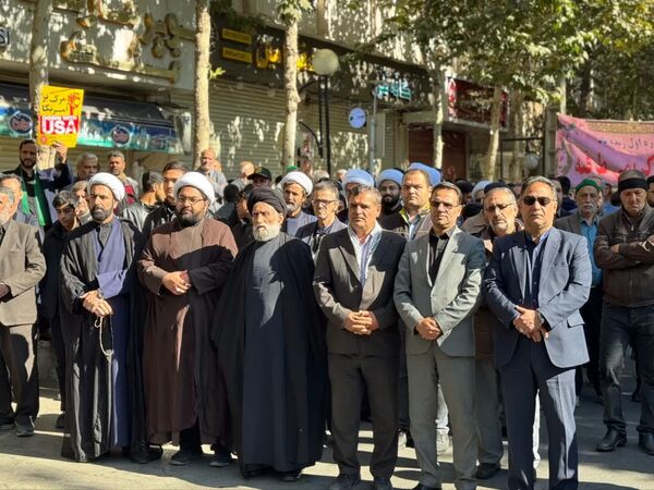 حضور پرشور مردم در راهپیمایی ۱۳ آبان طرقبه