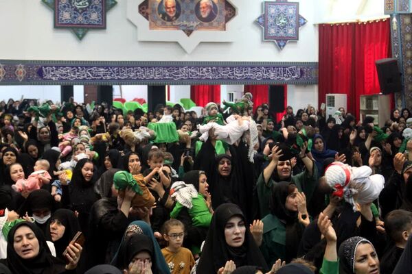 اجتماع بزرگ شیرخوارگان حسینی در حسینیه ثارالله یاسوج