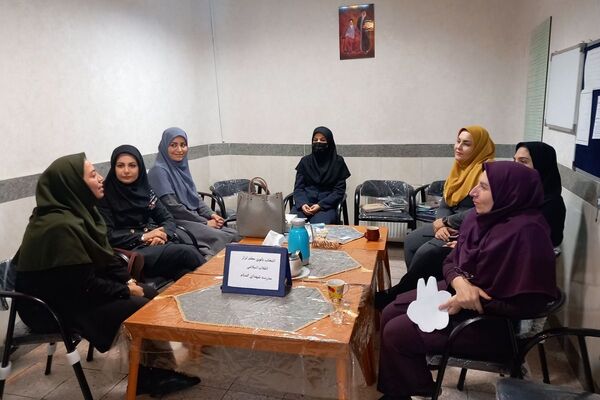 جلسه توجیهی دستورالعمل انتخاب بانوی معلم تراز انقلاب اسلامی