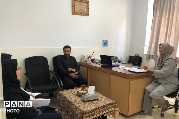 دانش‌آموزان دبیرستان پروین اعتصامی اسلامشهر با اصول امدادگری آشنا شدند