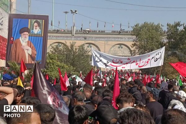 مراسم وداع و بدرقه آقای شهید ایران در مصلی امام خمینی (ره)