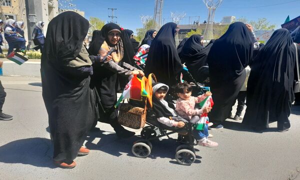 حضور پرشور کودکان آباده در راهپیمایی روز جهانی قدس
