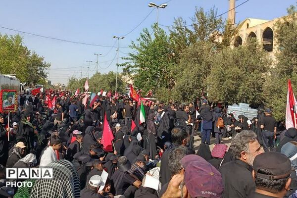 مراسم وداع و بدرقه آقای شهید ایران در مصلی امام خمینی (ره)