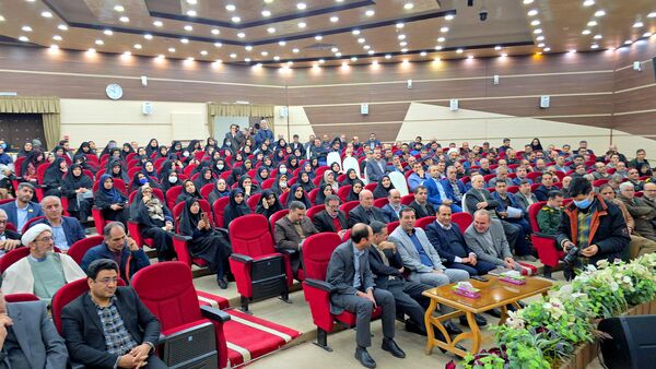 آیین تکریم و معارفه مدیر آموزش و پرورش ناحیه۴ استان اصفهان