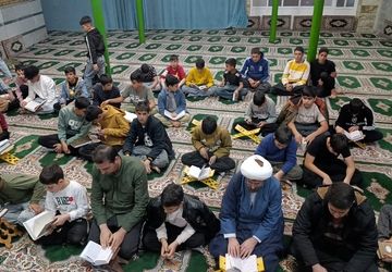 پایان خلوت، آغاز پرواز