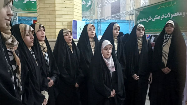 دومین روز از نمایشگاه قرآن و درخشش نور وحی در مصلی کرج