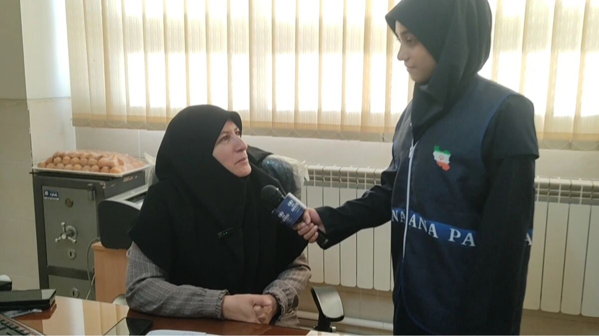 نواخته‌شدن زنگ آگاهی در دبیرستان دخترانه دکتر تبریزی همزمان با آغاز سال تحصیلی
