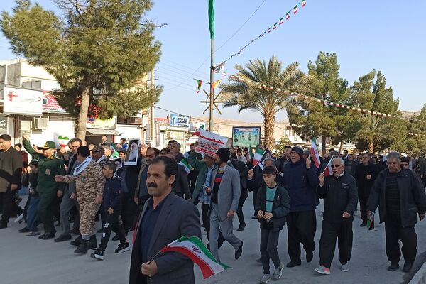 راهپیمایی پر شور ۲۲ بهمن در سرپل ذهاب 