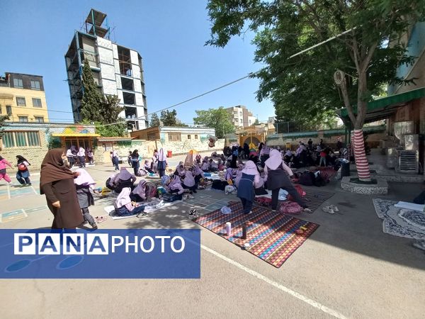 برگزاری اردوی حیاطی و جشن آخر سال در دبستان دخترانه شاهد تحقیقی ناحیه ۶
