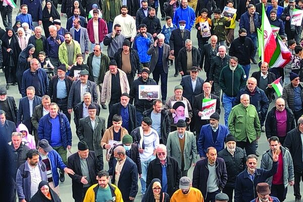 22بهمن در اسلامشهر؛ خیابان‌ها در آغوش انقلاب
