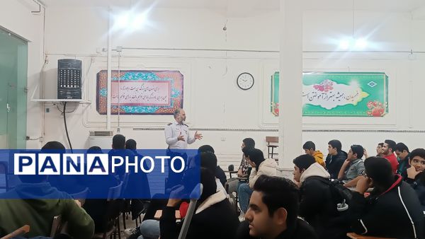 برگزاری کلاس پدافند غیر عامل ویژه پایه‌های دهم دبیرستان شاهد ابوذر غفاری نیشابور