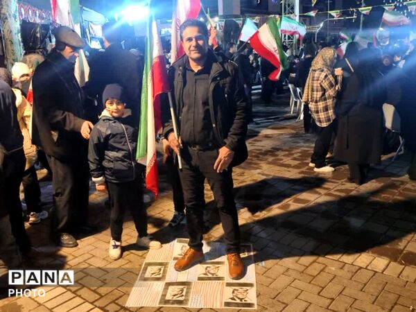 با قدم های کوچکم تورا له خواهم کرد