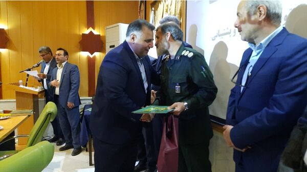 تجلیل از برگزیدگان پژوهشگر خراسانی در مشهد