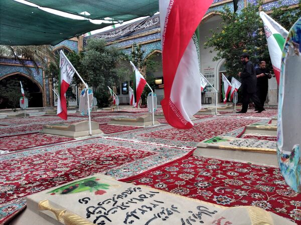 سفری در دل هشت‌ سال دفاع‌ مقدس
