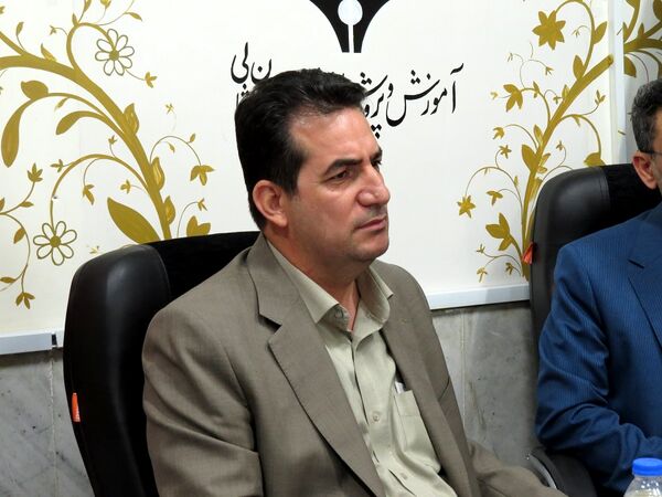 نشست معاون پیشگیری و تشخیص توانبخشی سازمان آموزش پرورش استثنایی کشور با مدیران مرکز  استان