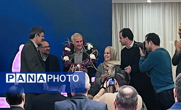 سومین همایش جایزه سال حمیدرضا کلانتریان