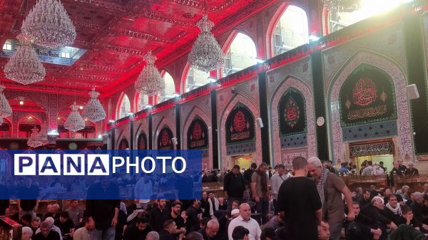 پیاده روی پرشور اربعین حسینی از جاده نجف تا کربلا