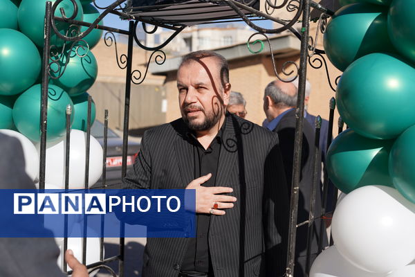 آیین بدرقه دانش آموزان منتخب به عمره دانش‌آموزی از هشت استان کشور در کرمانشاه