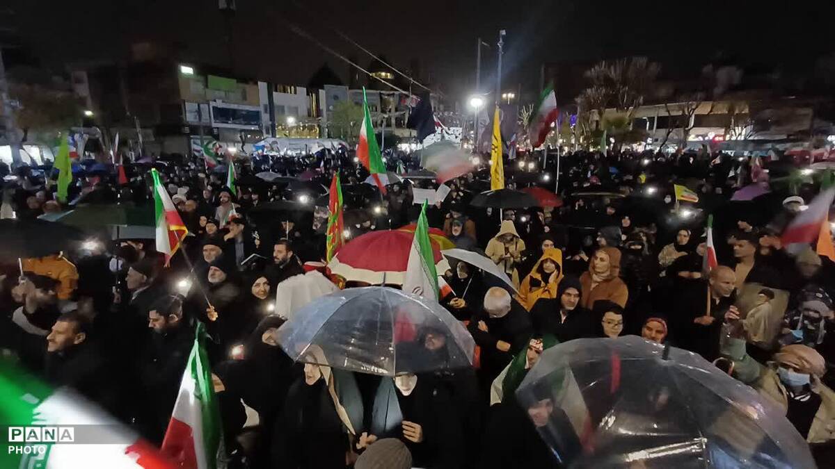 حضور پرشور مردم شهرستان فردیس در خیابان‌ها برای بیعت با رهبر انقلاب