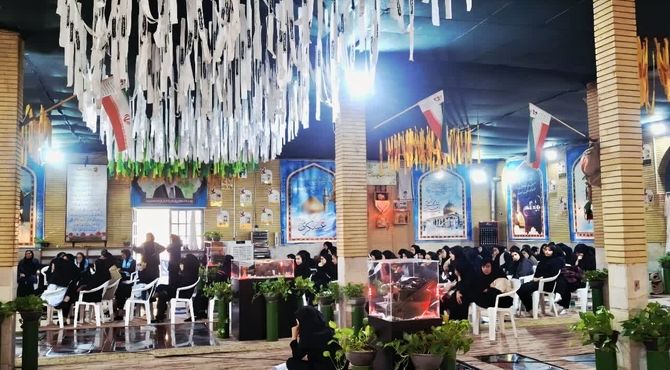 سوگواری عاشقان حضرت زهرا (س) در گلزار شهدای شهر  