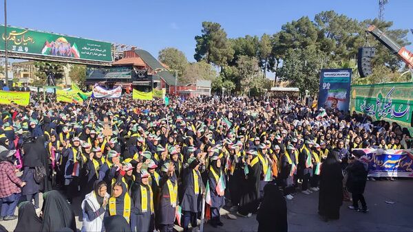 راهپیمایی یوم الله ۱۳ آبان در سمنان