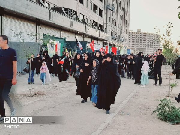 راه‌پیمایی جاماندگان اربعین حسینی در طریق المهدی به یاد مشایه الحسین
