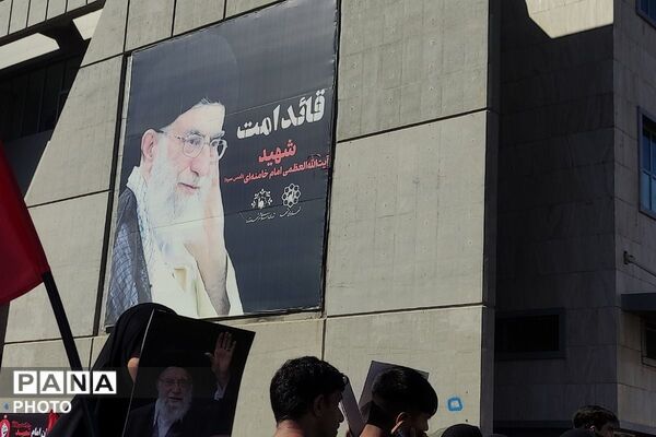  وداع با رهبر شهید در جوار بارگاه رضوی