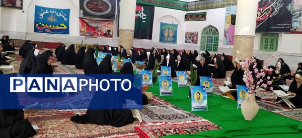 محفل انس با قرآن در  ماه مبارک رمضان در مهدیه روستای دهنو خلیل آباد 